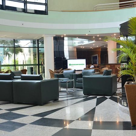 Отель Wyndham Garden Манаус Экстерьер фото