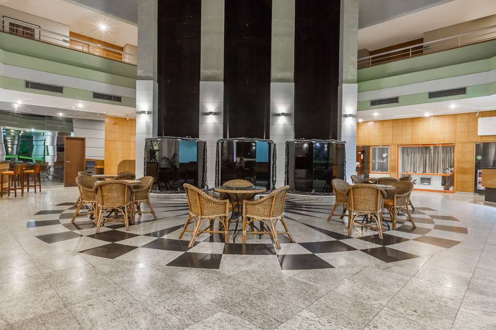 Отель Wyndham Garden Манаус Интерьер фото